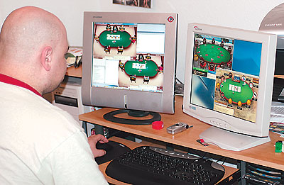 playing online poker