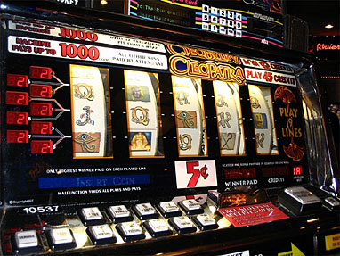 Las-Vegas-slot-machines.jpg